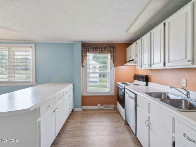 282 Whites Mill Road, Abingdon, VA 24210