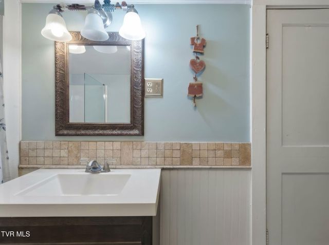 282 Whites Mill Road, Abingdon, VA 24210