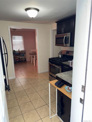 75 Wyoming Avenue lower unit, Long Beach, NY 11561