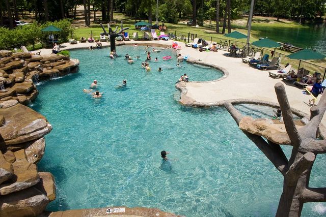 61 Cedar Ridge, Cleveland, TX 77327
