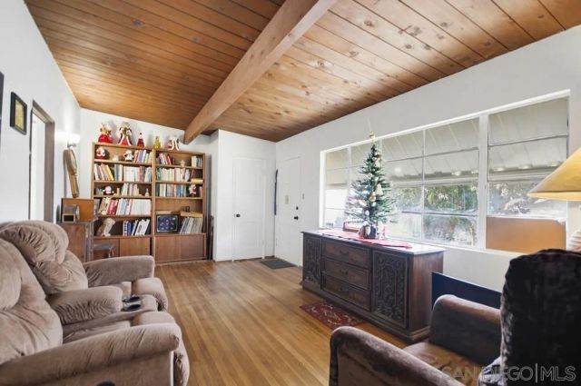 7365 Cornell Ave, La Mesa, CA 91942