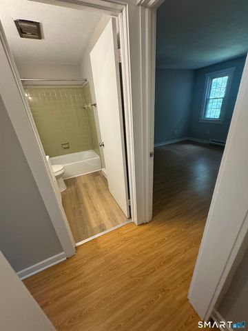 239 Old Farms Road 14C, Avon, CT 06001
