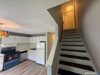 239 Old Farms Road 14C, Avon, CT 06001