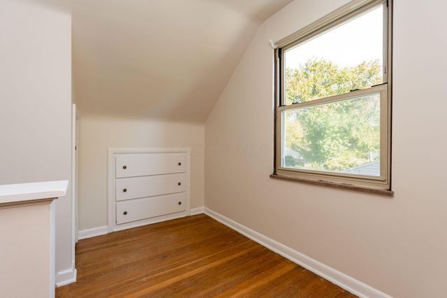 2212 Woodstock Road, Upper Arlington, OH 43221