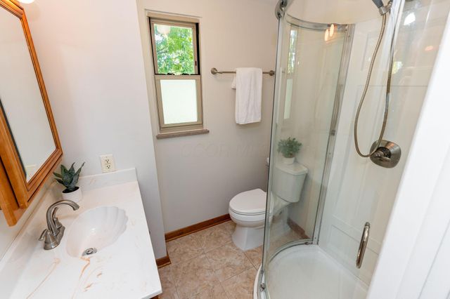 2212 Woodstock Road, Upper Arlington, OH 43221