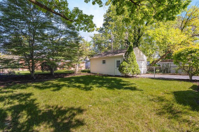 2212 Woodstock Road, Upper Arlington, OH 43221