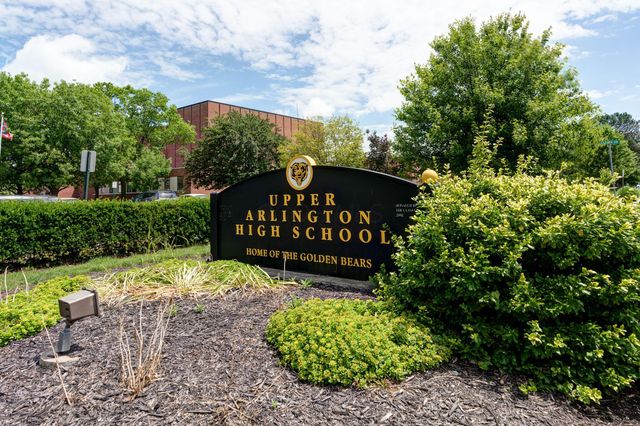 2212 Woodstock Road, Upper Arlington, OH 43221