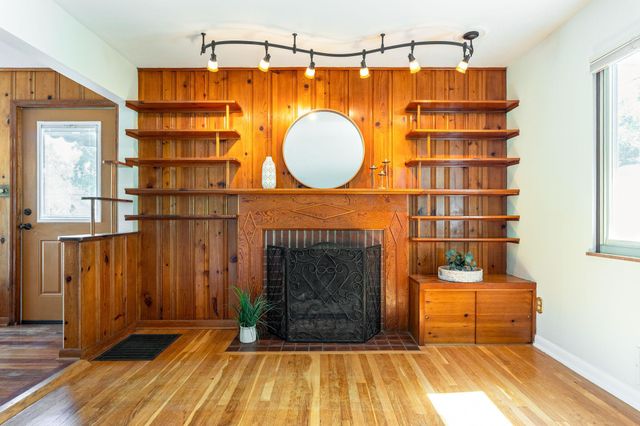 2212 Woodstock Road, Upper Arlington, OH 43221
