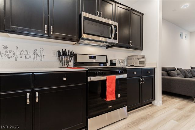 7688 Sandhaven Street, Las Vegas, NV 89139