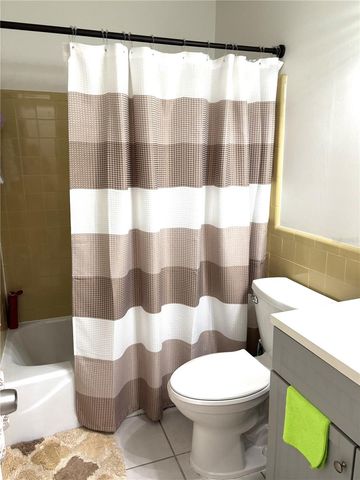 2115 9TH AVENUE W 6B, Bradenton, FL 34205