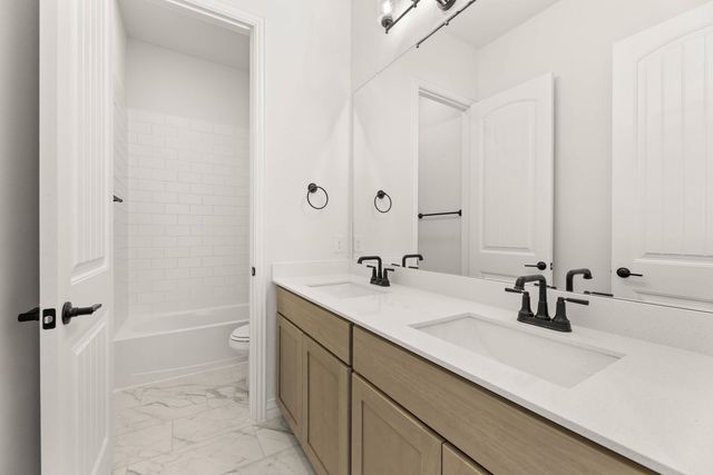 317 Slimp Bluff, Azle, TX 76020