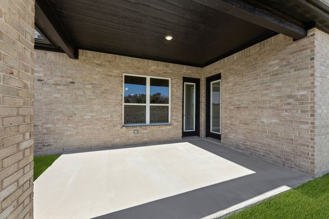 317 Slimp Bluff, Azle, TX 76020