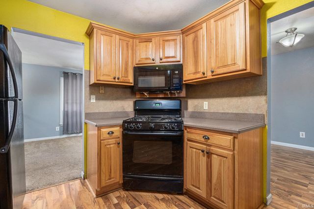 59891 Kay Boulevard, Elkhart, IN 46517