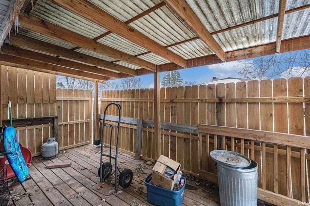 59891 Kay Boulevard, Elkhart, IN 46517