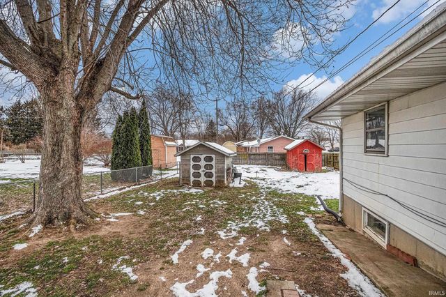 59891 Kay Boulevard, Elkhart, IN 46517