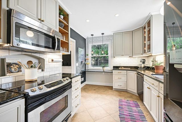 2665 N Harding BOULEVARD, Wauwatosa, WI 53226