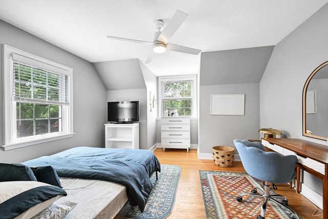 2665 N Harding BOULEVARD, Wauwatosa, WI 53226