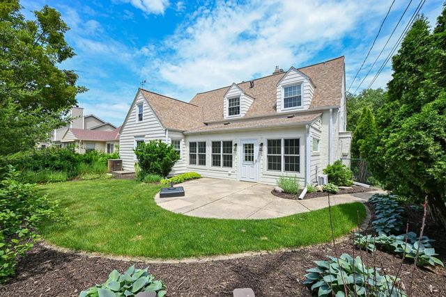 2665 N Harding BOULEVARD, Wauwatosa, WI 53226