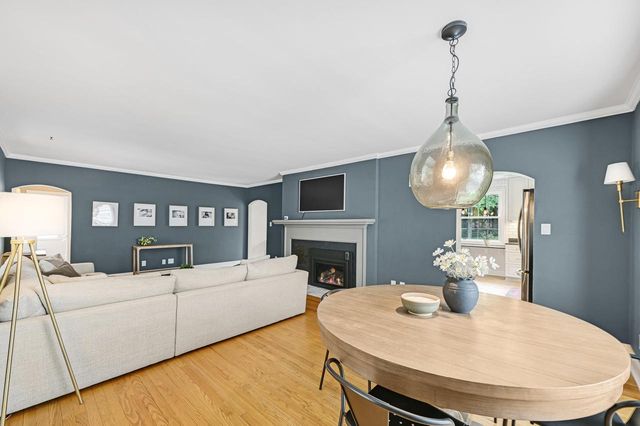 2665 N Harding BOULEVARD, Wauwatosa, WI 53226