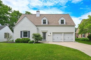2665 N Harding BOULEVARD, Wauwatosa, WI 53226