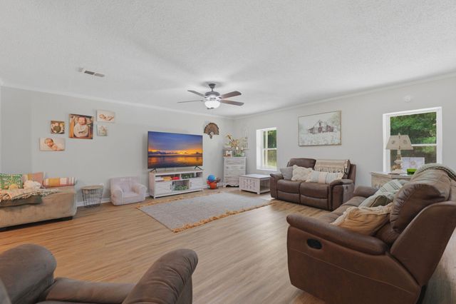 303 Woodbridge Road, Saint George, SC 29477