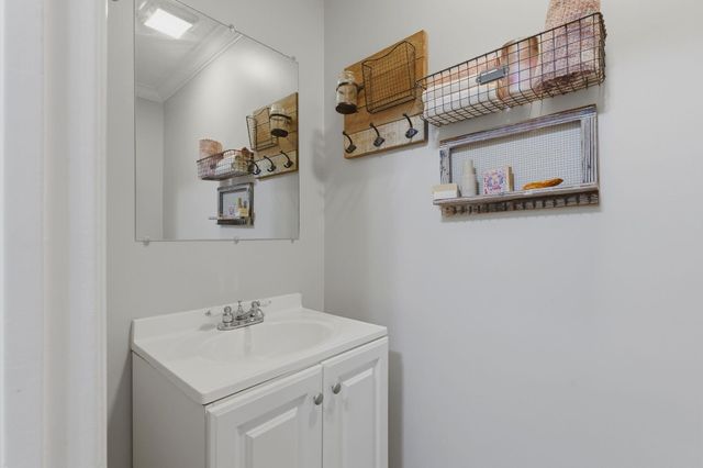 303 Woodbridge Road, Saint George, SC 29477