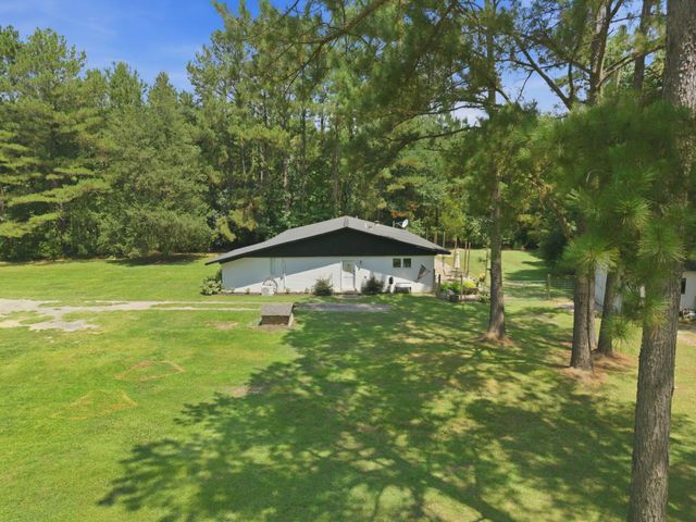 303 Woodbridge Road, Saint George, SC 29477