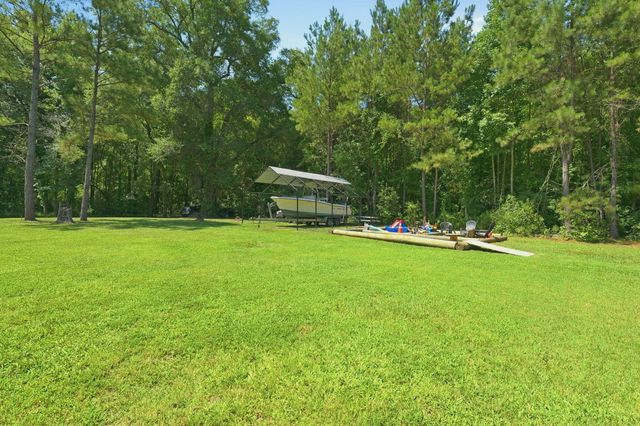 303 Woodbridge Road, Saint George, SC 29477