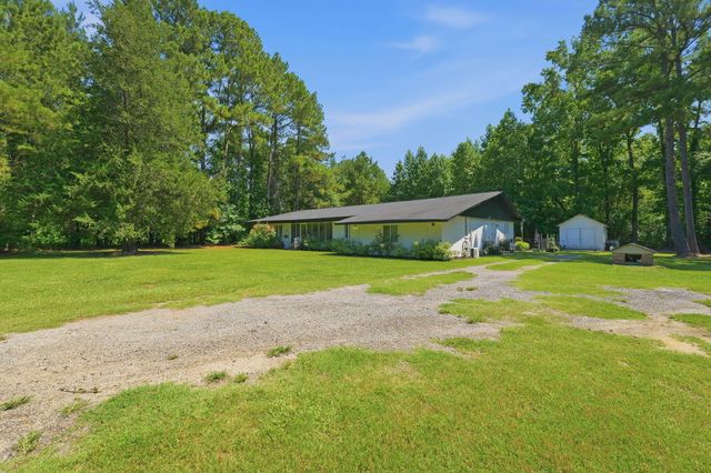 303 Woodbridge Road, Saint George, SC 29477