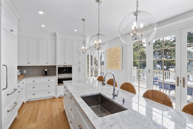 558 Fox Hill Rd, Chatham, MA 02633