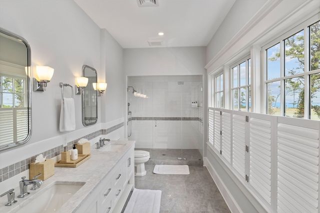 558 Fox Hill Rd, Chatham, MA 02633