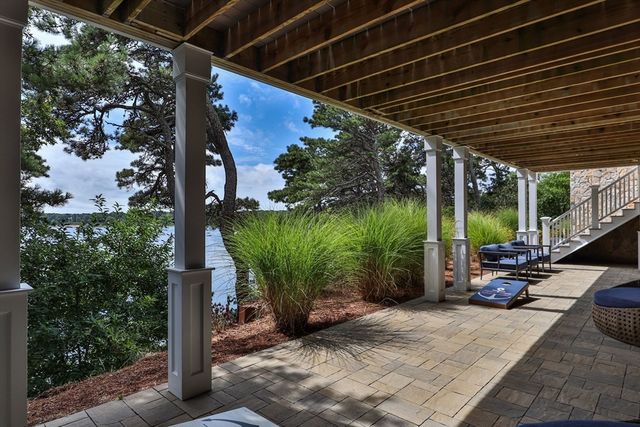558 Fox Hill Rd, Chatham, MA 02633