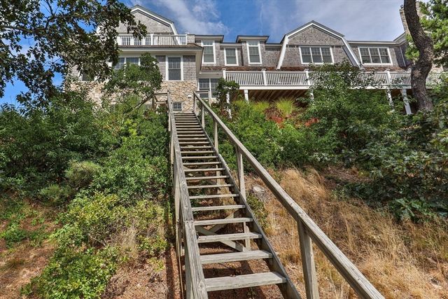 558 Fox Hill Rd, Chatham, MA 02633