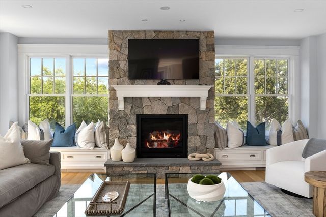 558 Fox Hill Rd, Chatham, MA 02633