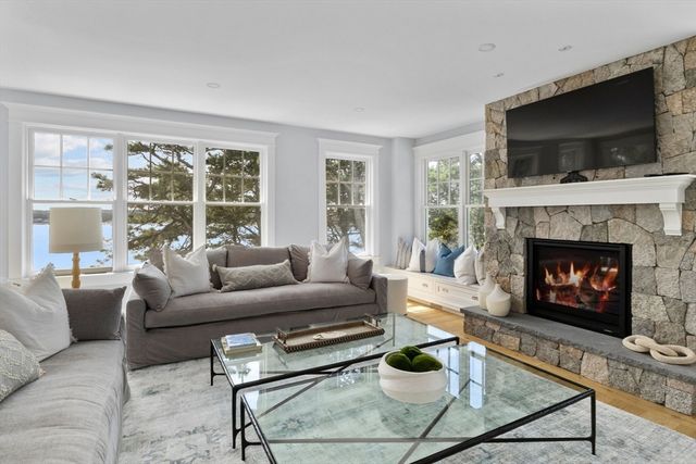 558 Fox Hill Rd, Chatham, MA 02633