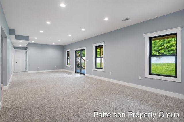 7638 E Sheringer Road, Ravenna, MI 49451