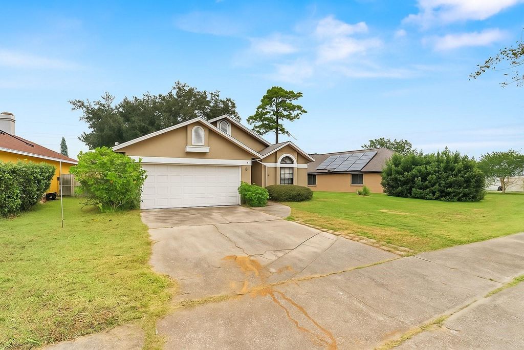 152 RIVER CHASE DRIVE, Orlando, FL 32807