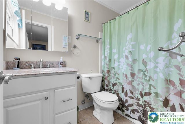 1655 Mark Twain Circle, Hanover Twp, PA 18017