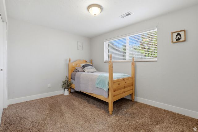 611 W 1635 N, Clinton, UT 84015