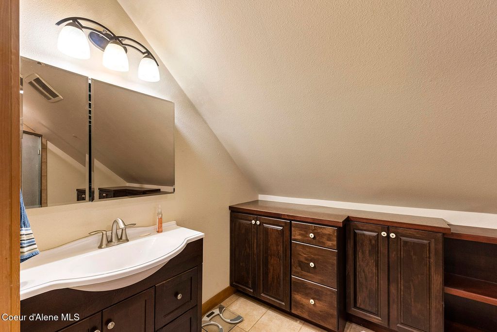 25400 N LANTERN HILL RD, Rathdrum, ID 83858 photo 28