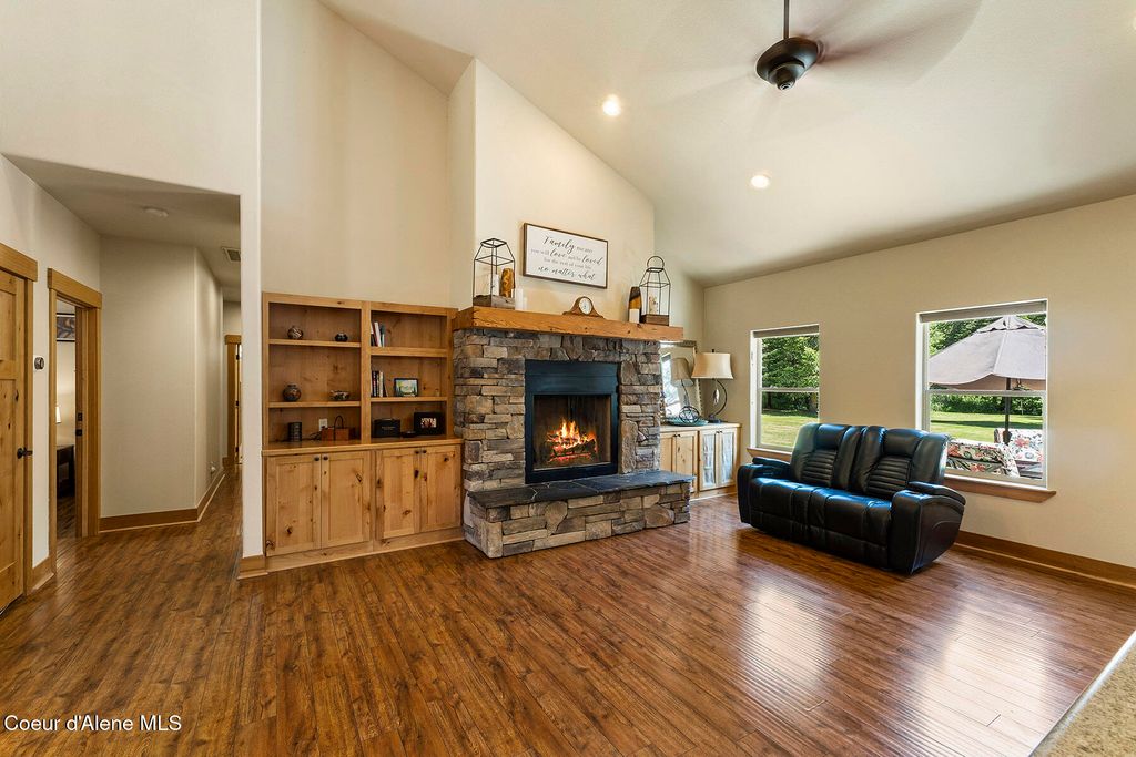 25400 N LANTERN HILL RD, Rathdrum, ID 83858 photo 9