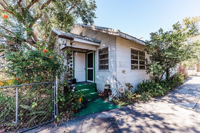 1013 EAST CHELSEA STREET, Tampa, FL 33603