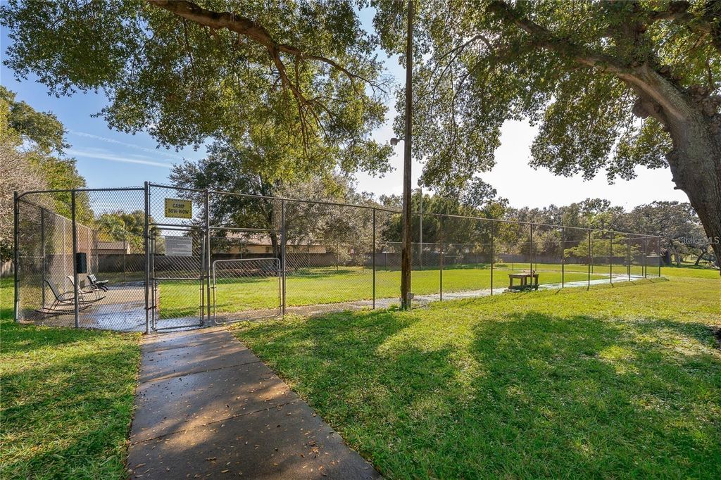 Image 32 of property listing at 2210 COACH HOUSE BOULEVARD 408, Orlando, FL 32812