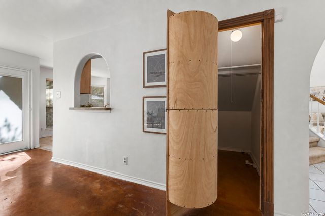 2650 Chestnut Bnd, San Antonio, TX 78232
