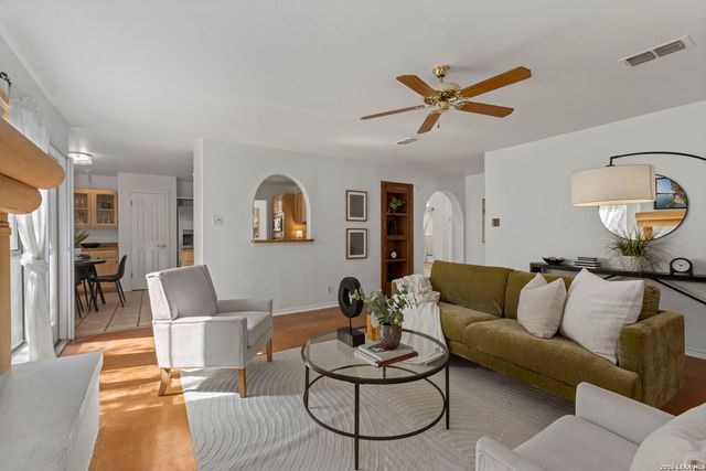 2650 Chestnut Bnd, San Antonio, TX 78232
