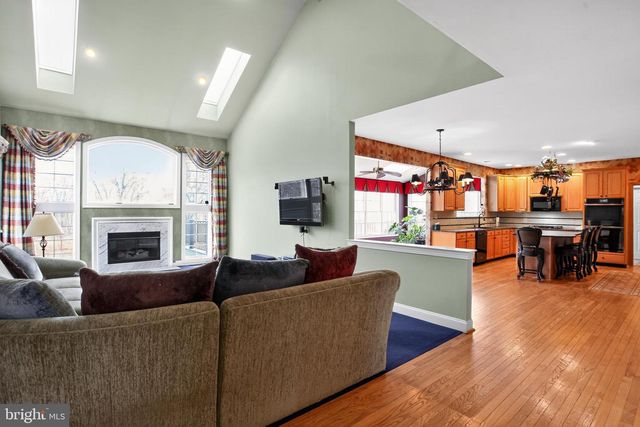 62 WOODSIDE LN, New Hope, PA 18938