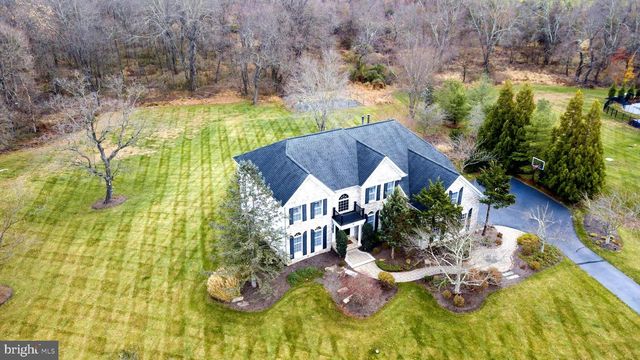 62 WOODSIDE LN, New Hope, PA 18938