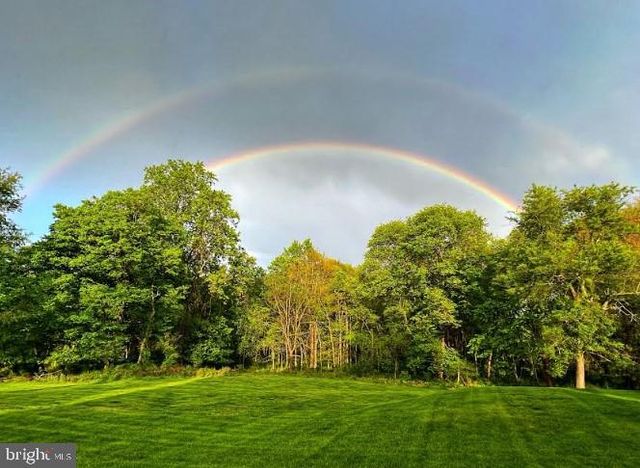 62 WOODSIDE LN, New Hope, PA 18938