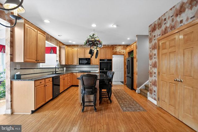 62 WOODSIDE LN, New Hope, PA 18938