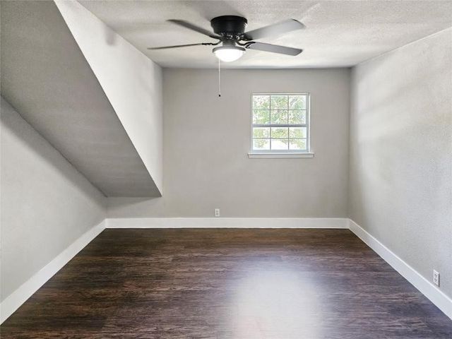 1914 Emerson Lane, Denton, TX 76209